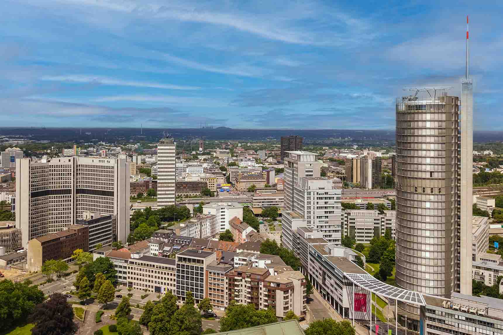 Ein Panorama der Stadt Essen, wo es auch eine Geschäftsstelle von PRINAS MONTAN gibt